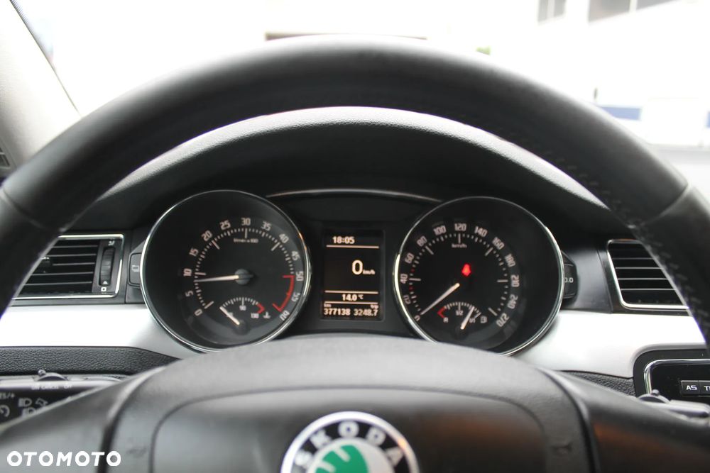 Skoda Superb 2.0 TDI Active - 2