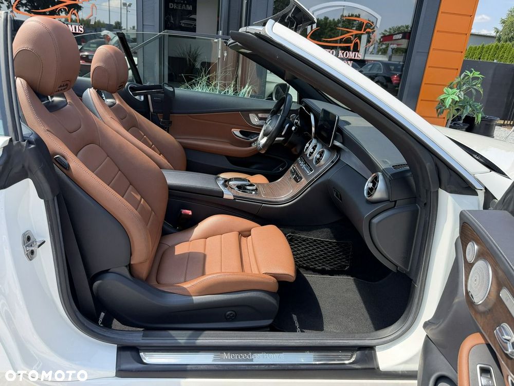 Mercedes-Benz Klasa C 300 9G-TRONIC AMG Line - 26