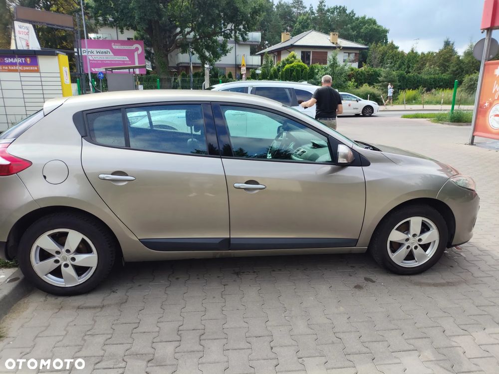 Renault Megane 1.6 16V Dynamique - 4