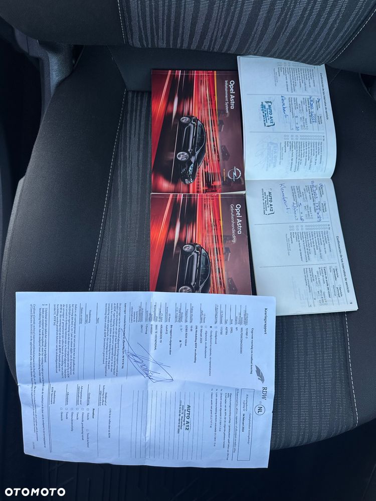 Opel Astra 1.6 Cosmo - 22