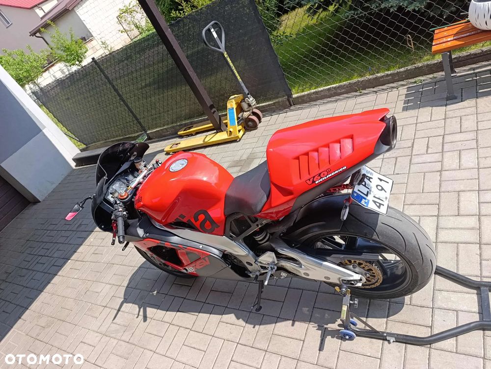 Aprilia RSV - 3