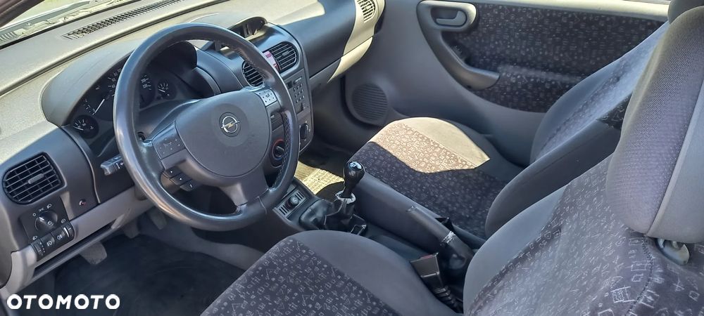 Opel Corsa 1.2 16V - 2