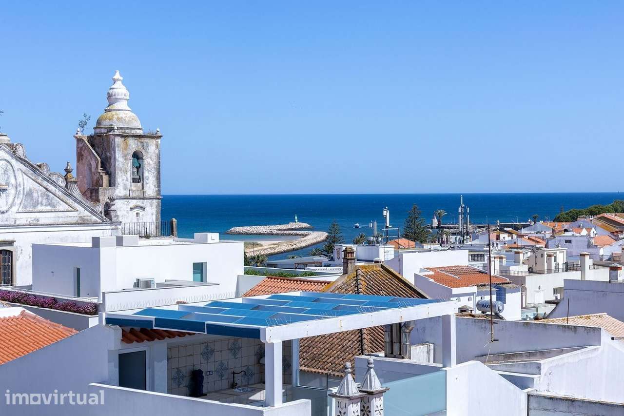 EXCEPCIONAL ALOJAMENTO LOCAL COM 3 PISOS, 6 QUARTOS NO CENTRO HISTÓRIC - Grande imagem: 2/36