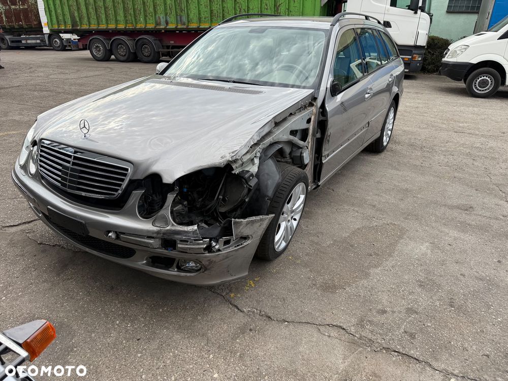 Mercedes-Benz Klasa E 500 4-Matic T Elegance - 10