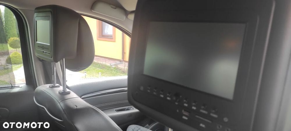 Renault Grand Scenic - 19