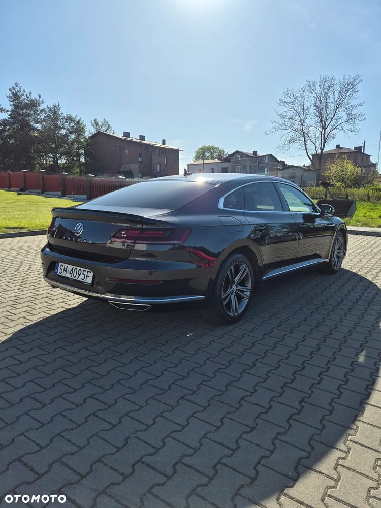 Volkswagen Arteon 2.0 TDI SCR R-Line DSG - 2