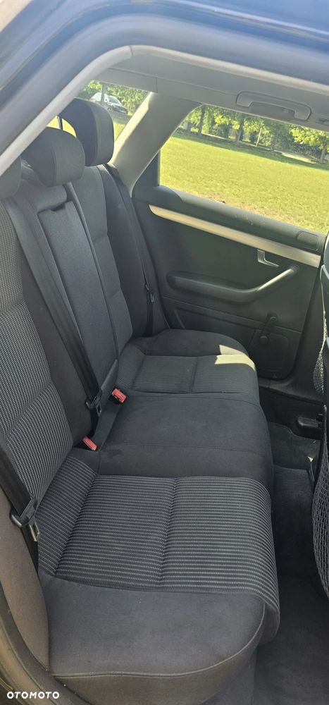 Audi A4 Avant 2.0 TDI DPF - 9