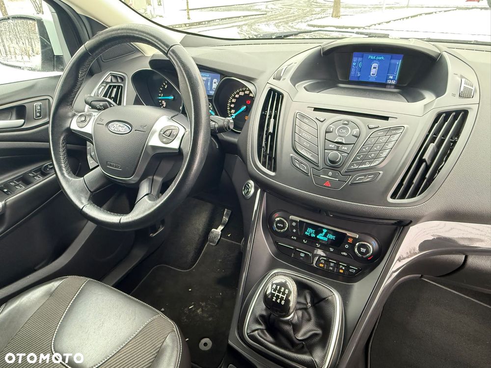 Ford Kuga 2.0 TDCi 4x4 Titanium - 15