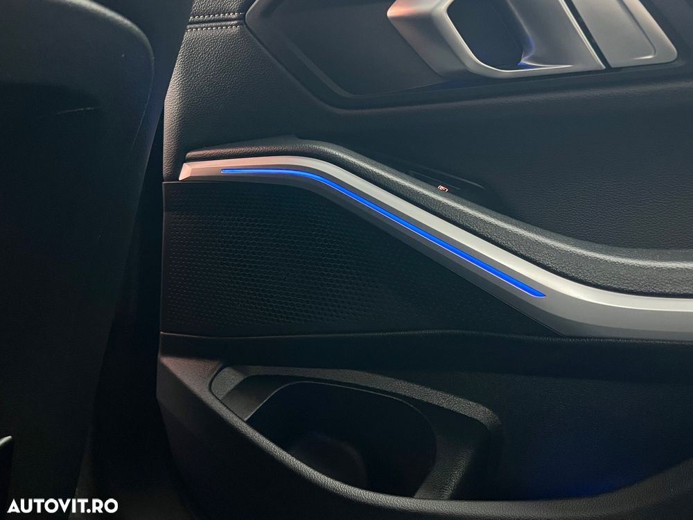 BMW Seria 3 320i Aut. Sport Line - 22