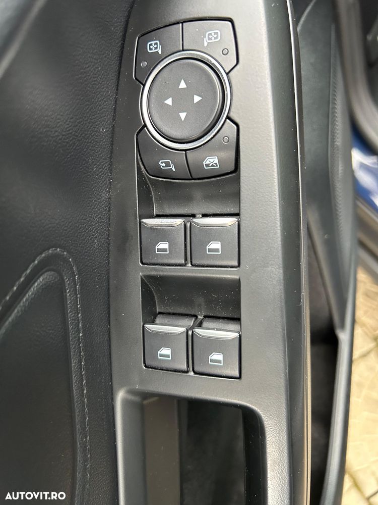 Ford Focus 1.0 EcoBoost Connected - 11