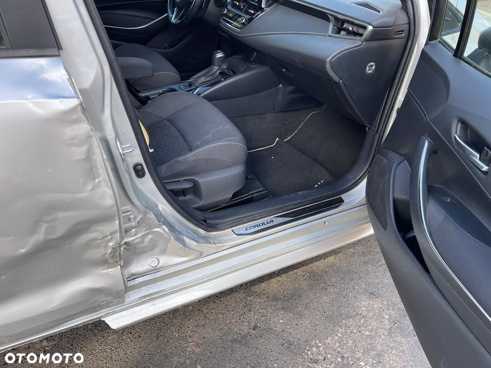 Toyota Corolla 2.0 Comfort - 33