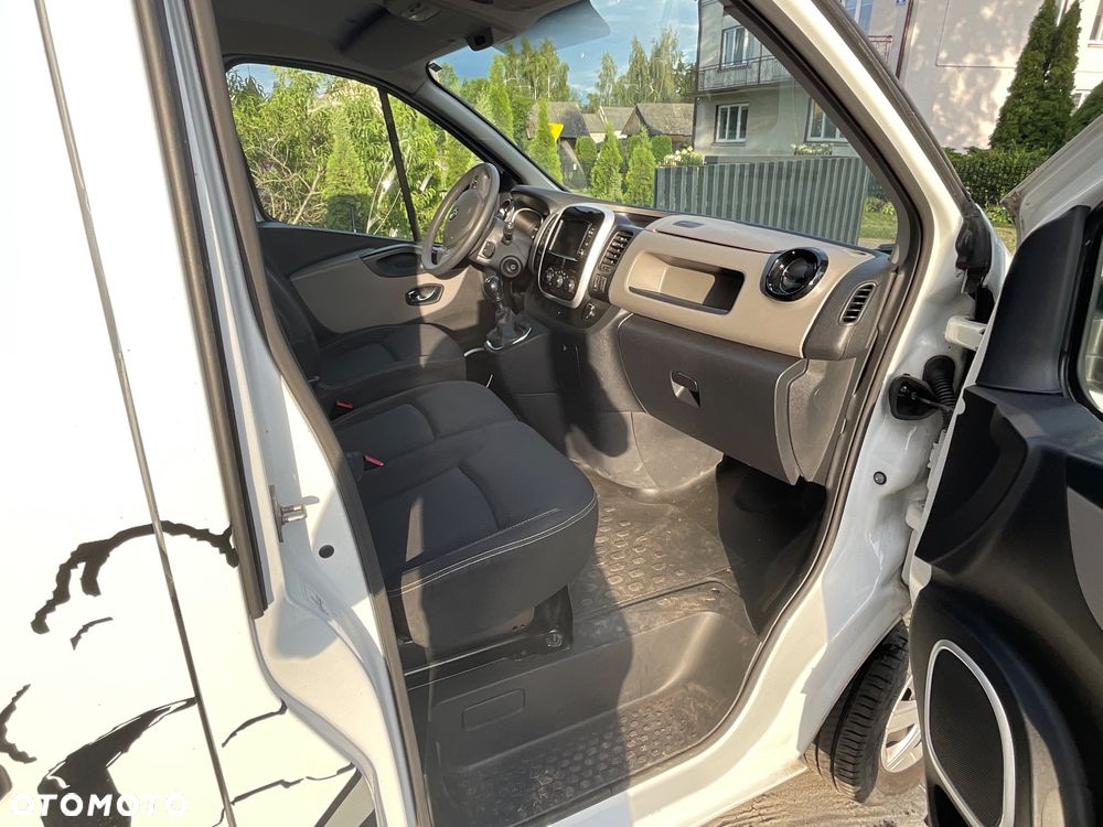 Renault Trafic - 12