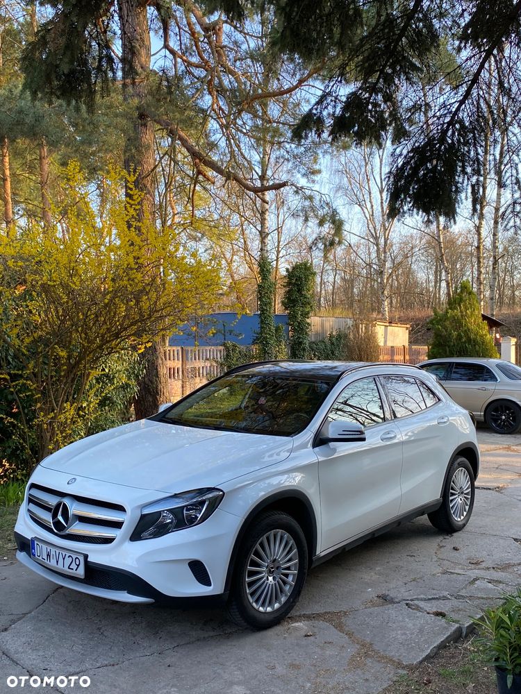 Mercedes-Benz GLA 200 d 7G-DCT - 3