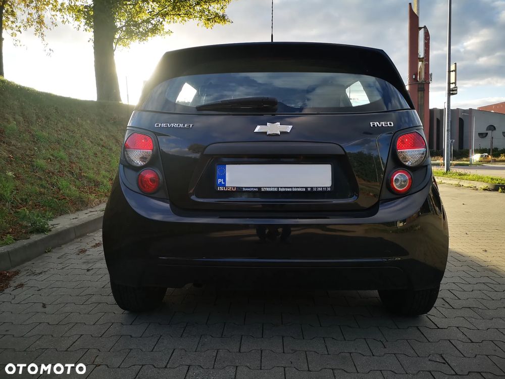 Chevrolet Aveo 2012 photo 2