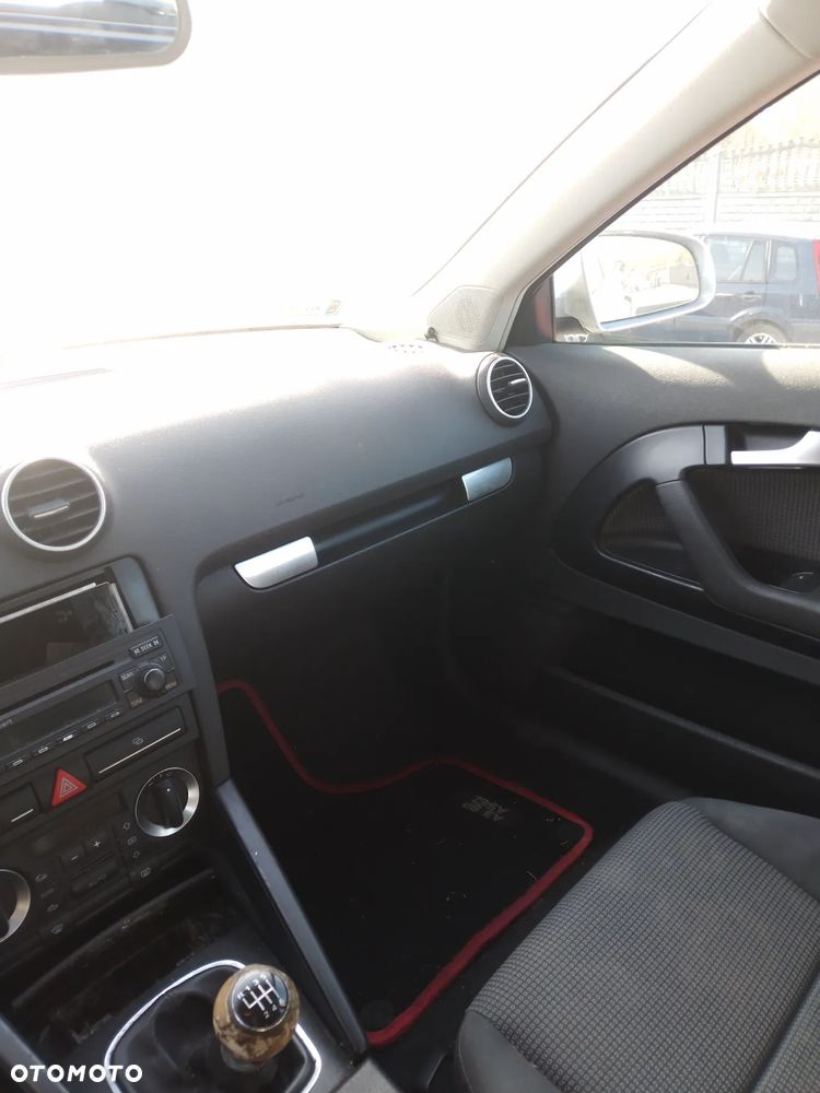 AUDI A3 8P 03-08 2.0 TDI BKD LY7W  LAMPA PRZÓD PRAWA LEWA - 25