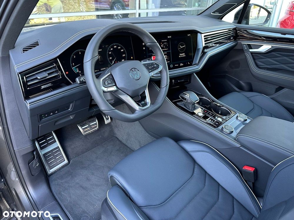 Volkswagen Touareg 3.0 V6 TDI 4Motion R-Line - 12