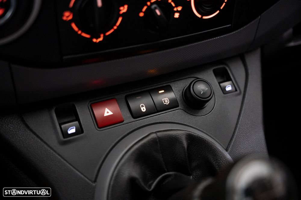 Citroën Berlingo 1.6 BlueHDi L1 Club 3L - 7