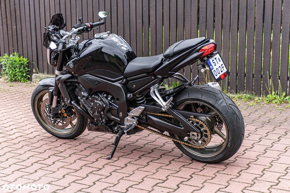 Yamaha FZ - 18