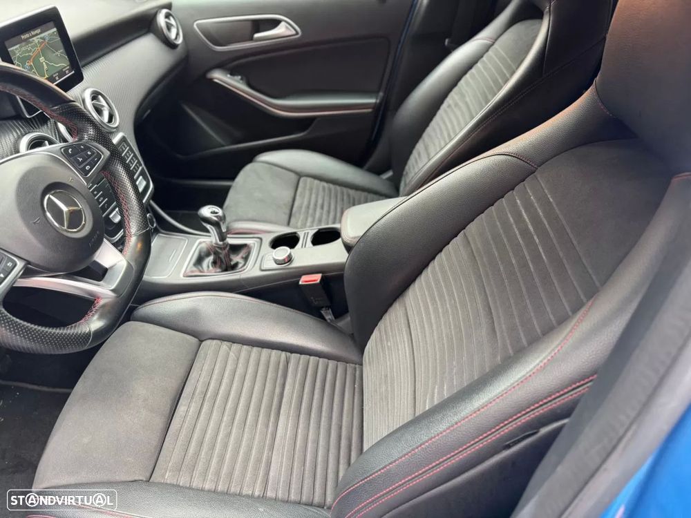 Mercedes-Benz A 180 d AMG Line - 13