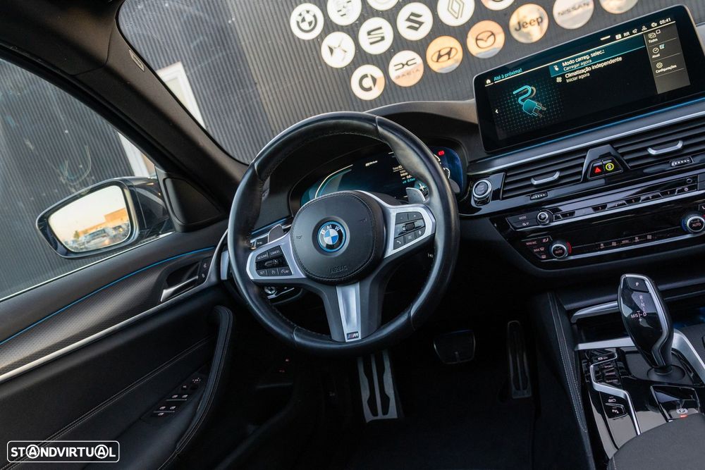 BMW 530 e Pack M - 19