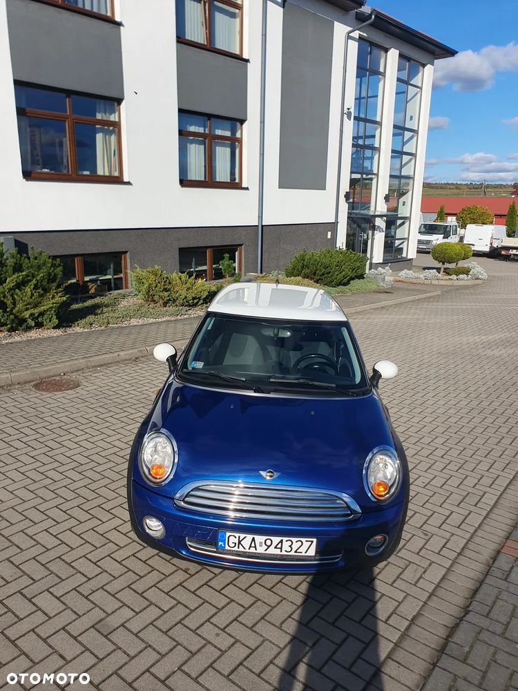 MINI Cooper Standard - 4