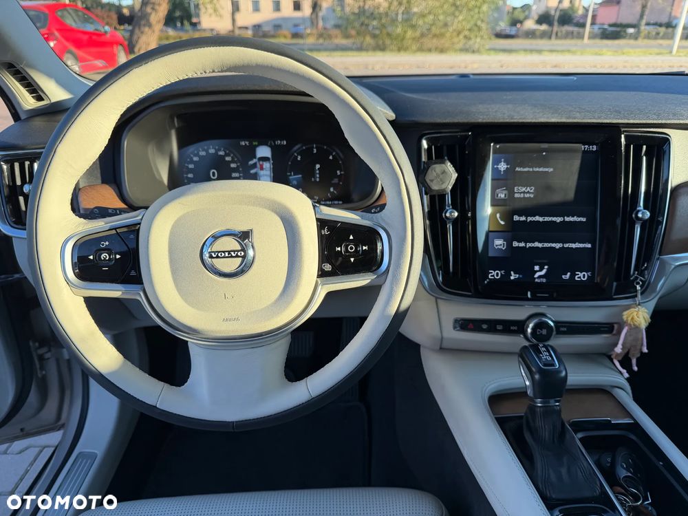 Volvo S90 D5 AWD Inscription - 3