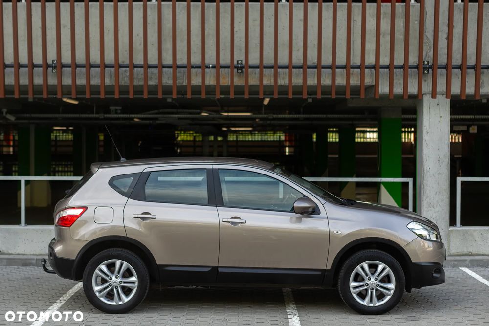 Nissan Qashqai - 11