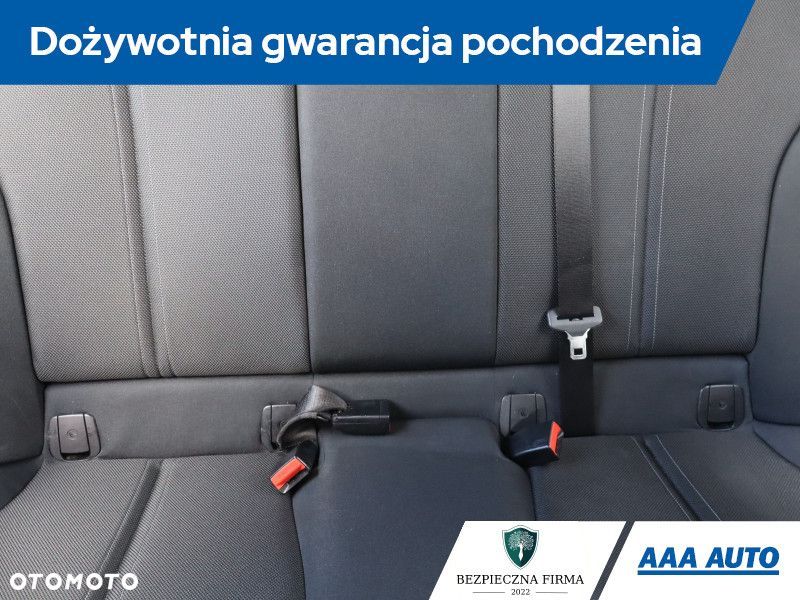BMW Seria 1 - 12