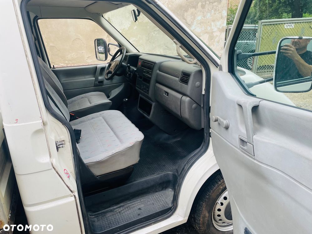 Volkswagen Transporter - 9