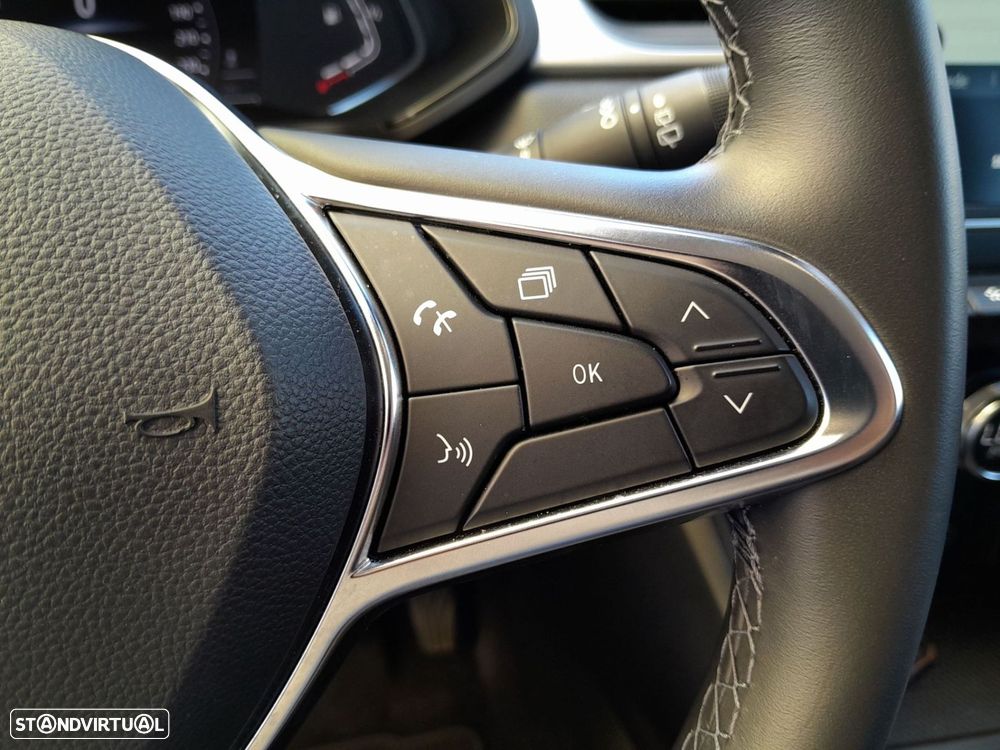 Renault Captur 1.0 TCe Techno Bi-Fuel - 17