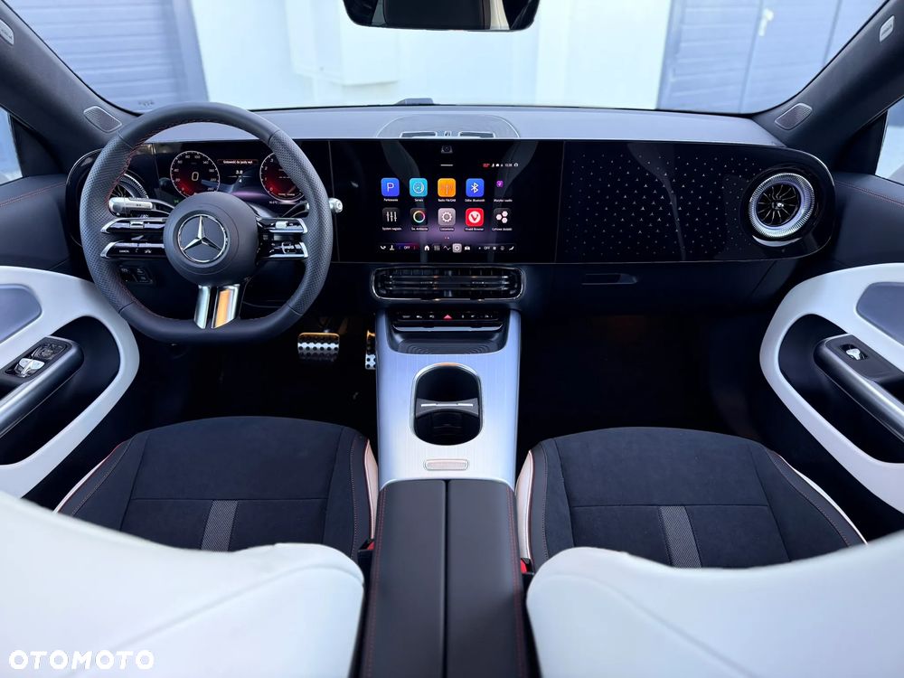 Mercedes-Benz CLA - 11