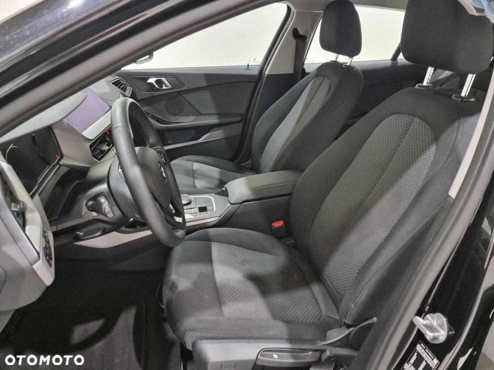 BMW Seria 1 - 16