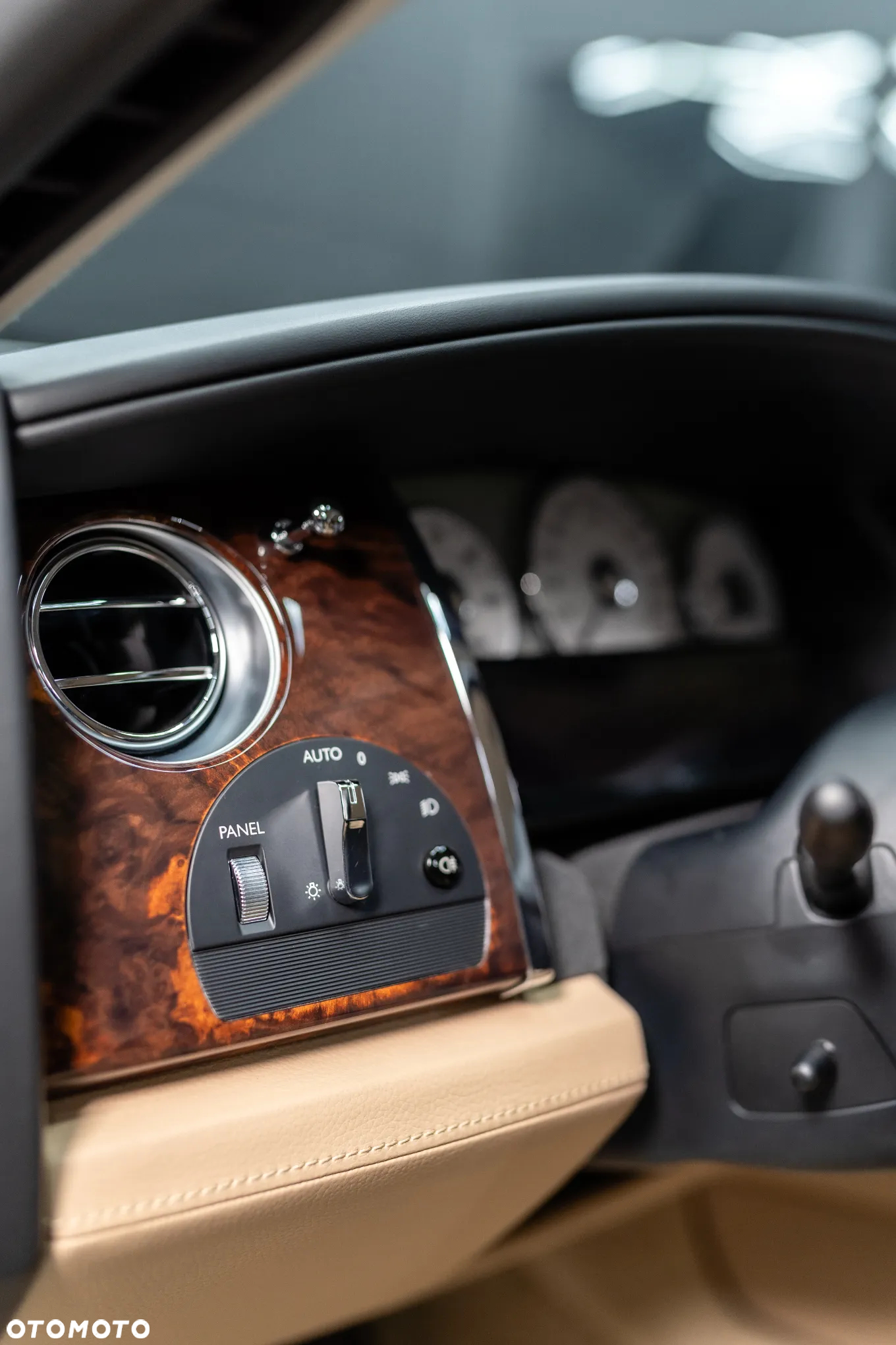 Rolls-Royce Ghost Standard - 35