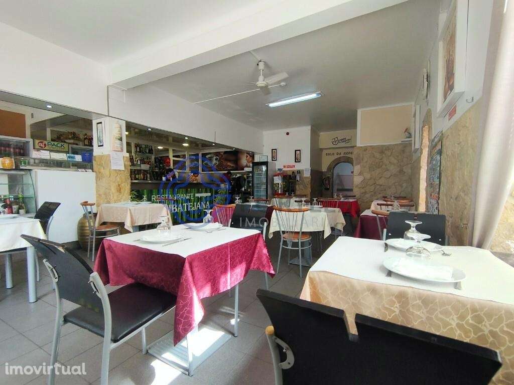 ESPAÇO COMERCIAL / RESTAURANTE com clientela regular - Grande imagem: 2/56