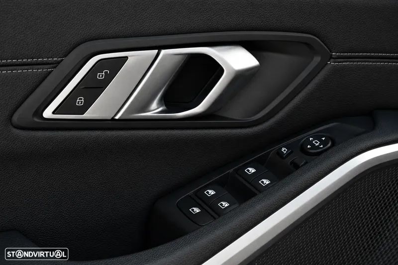 BMW 330 e Pack M Auto - 19