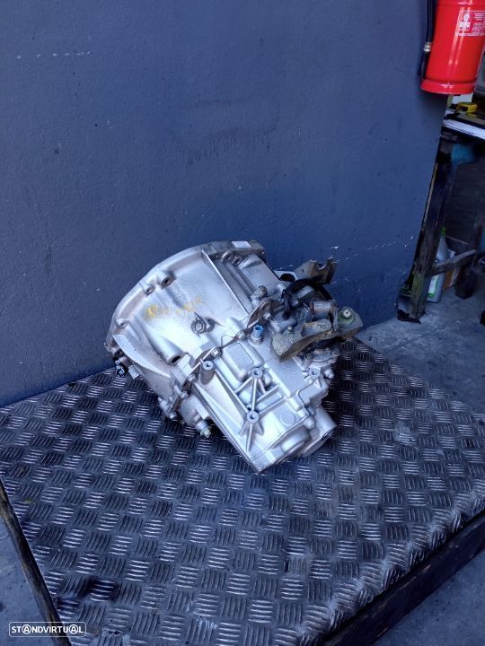 Caixa de 6 velocidades Renault Scenic II 1.9Dci 03-2006 ref: NDO 002 - 3