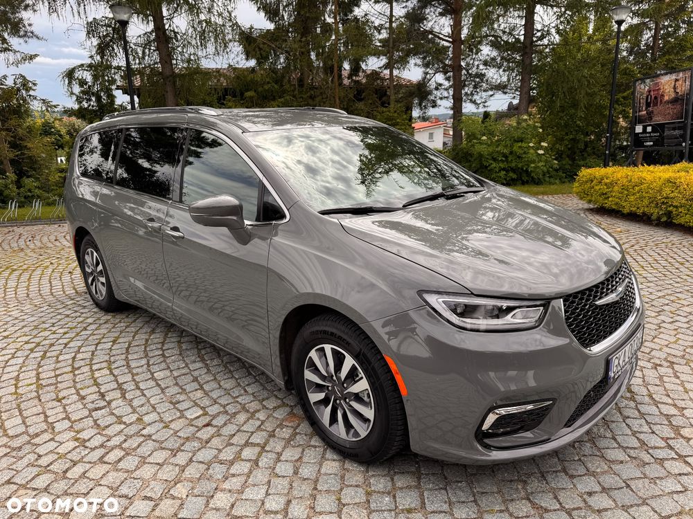 Chrysler Pacifica - 7
