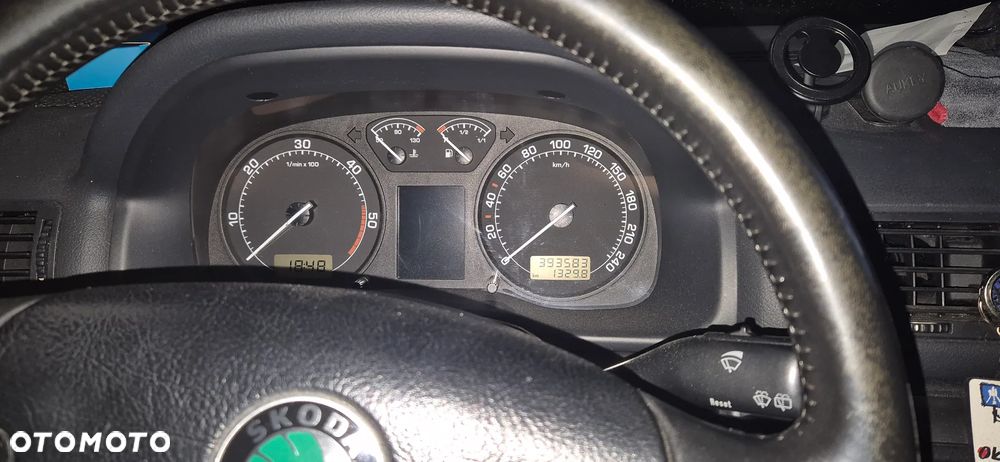 Skoda Octavia 1.9 TDI Celebrate - 2
