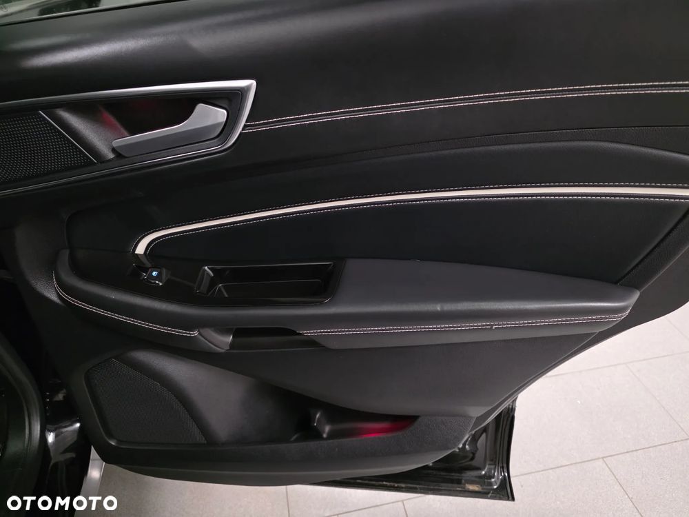 Ford Edge 2.0 EcoBlue Twin-Turbo 4WD ST-Line - 24