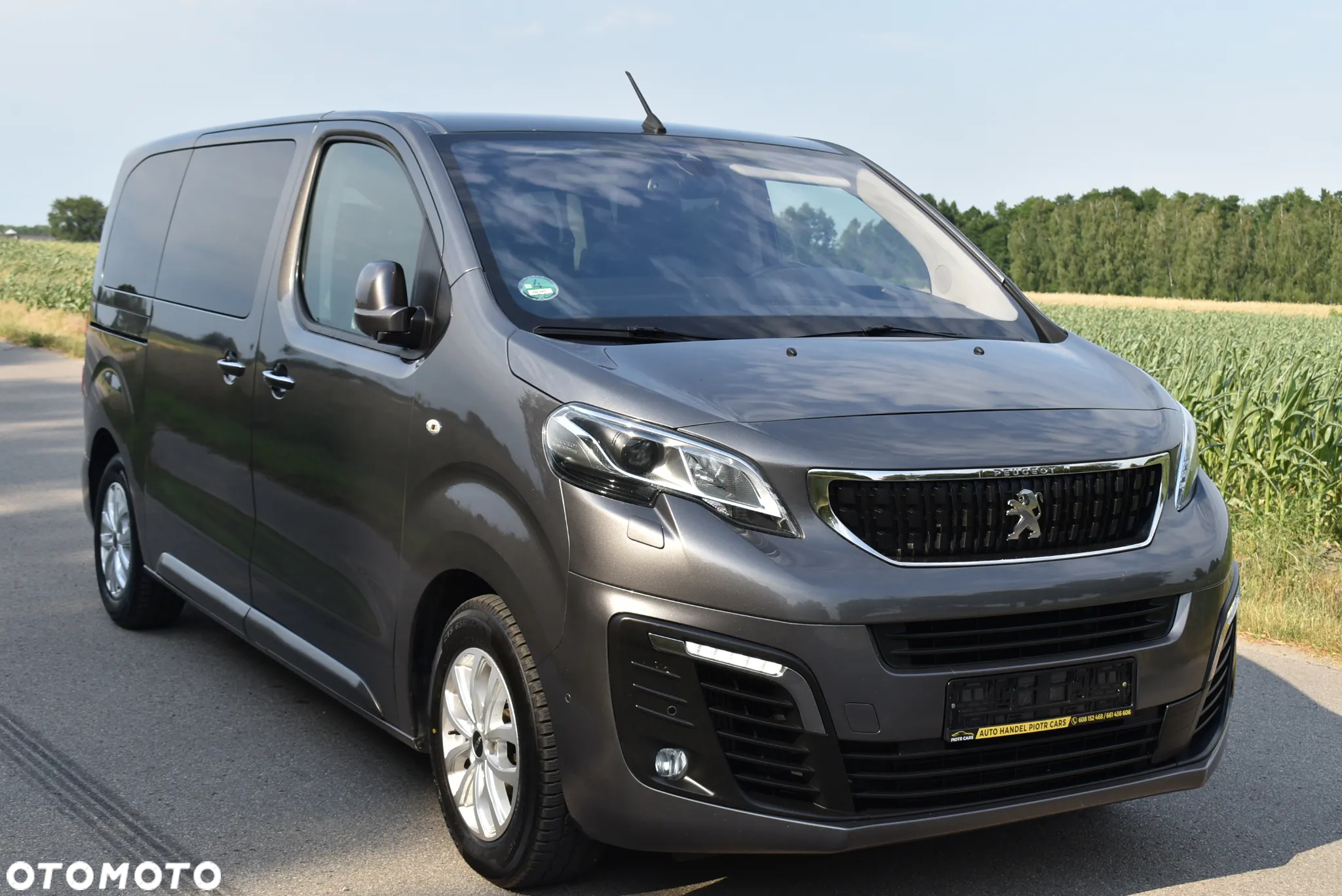 Peugeot Traveller 2.0 BlueHDi Standard Business Vip - 15