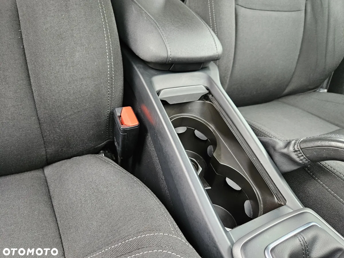 Volvo V40 D2 Momentum - 22