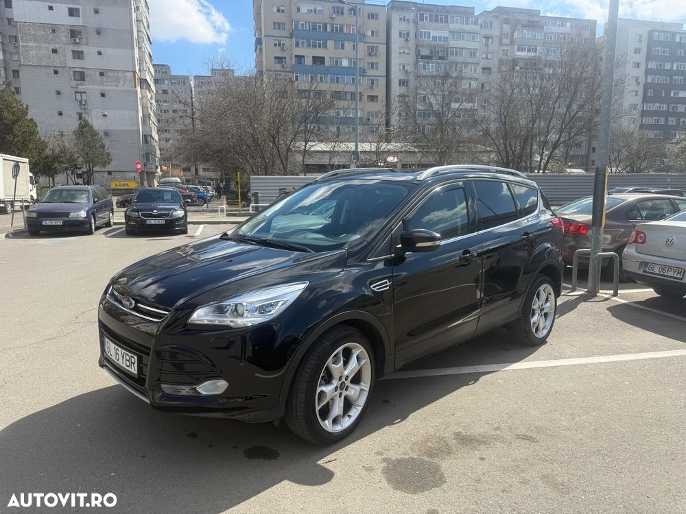 Ford Kuga 2.0 TDCi Powershift 4WD Titanium - 4