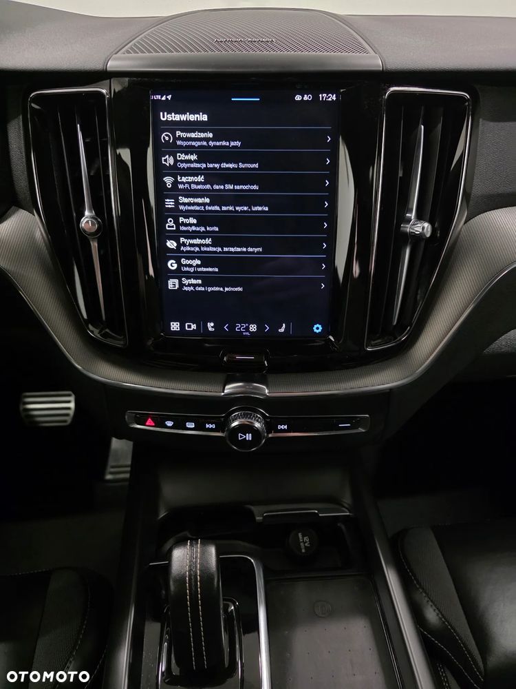 Volvo XC 60 B4 D AWD Plus Dark - 14