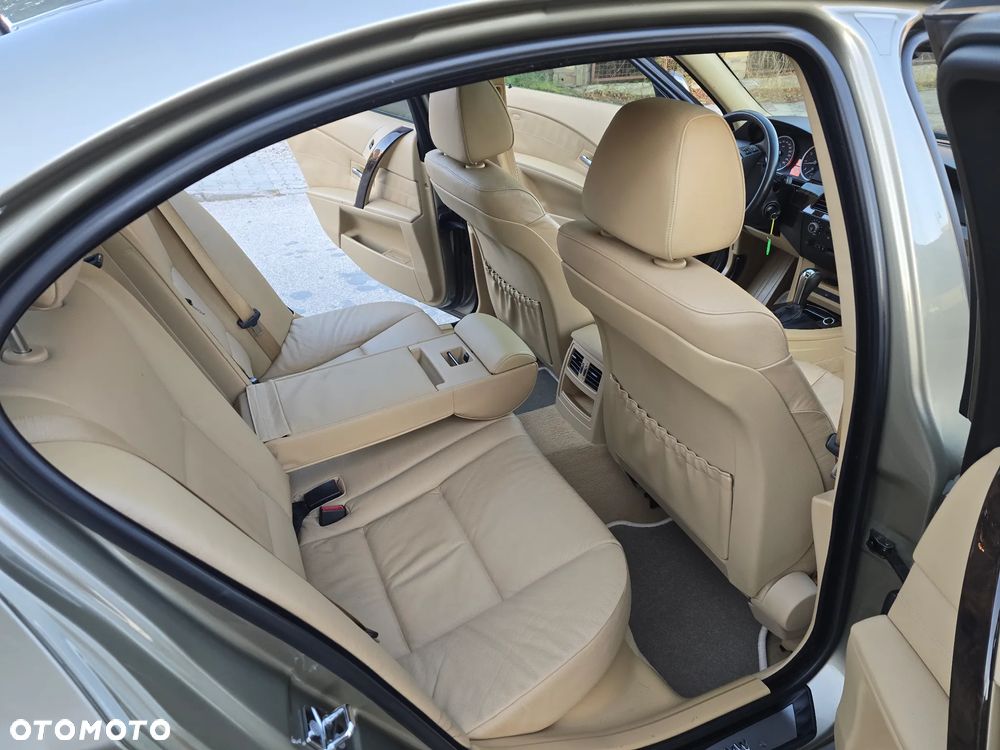 BMW Seria 5 - 26