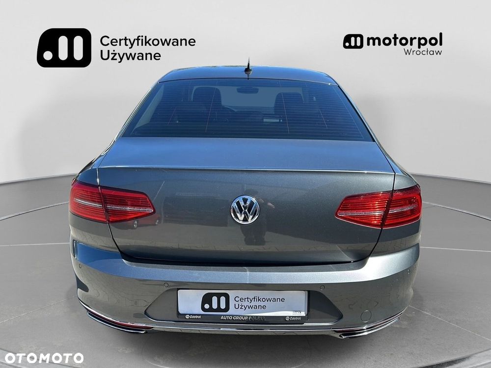 Volkswagen Passat 2.0 TSI BMT 4Mot Highline DSG - 11