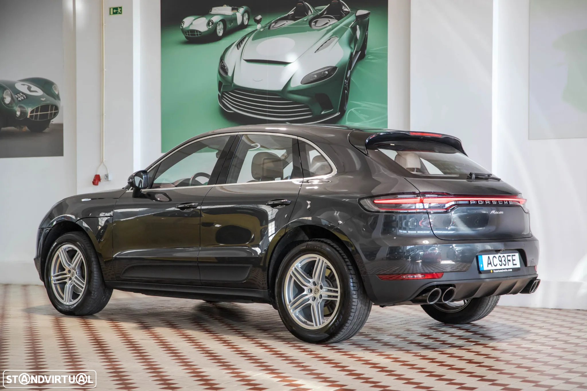 Porsche Macan Standard - 3