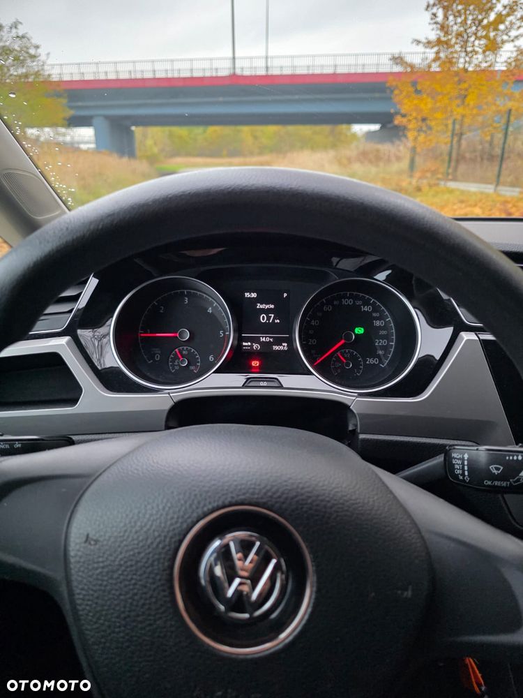 Volkswagen Touran 2.0 TDI DPF DSG Cup - 14