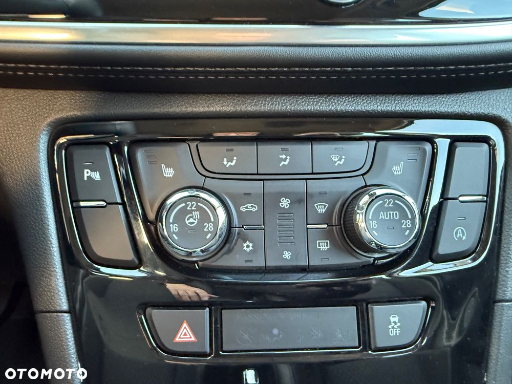 Opel Mokka 1.4 T Cosmo S&S - 17