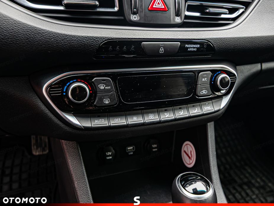 Hyundai i30 - 18