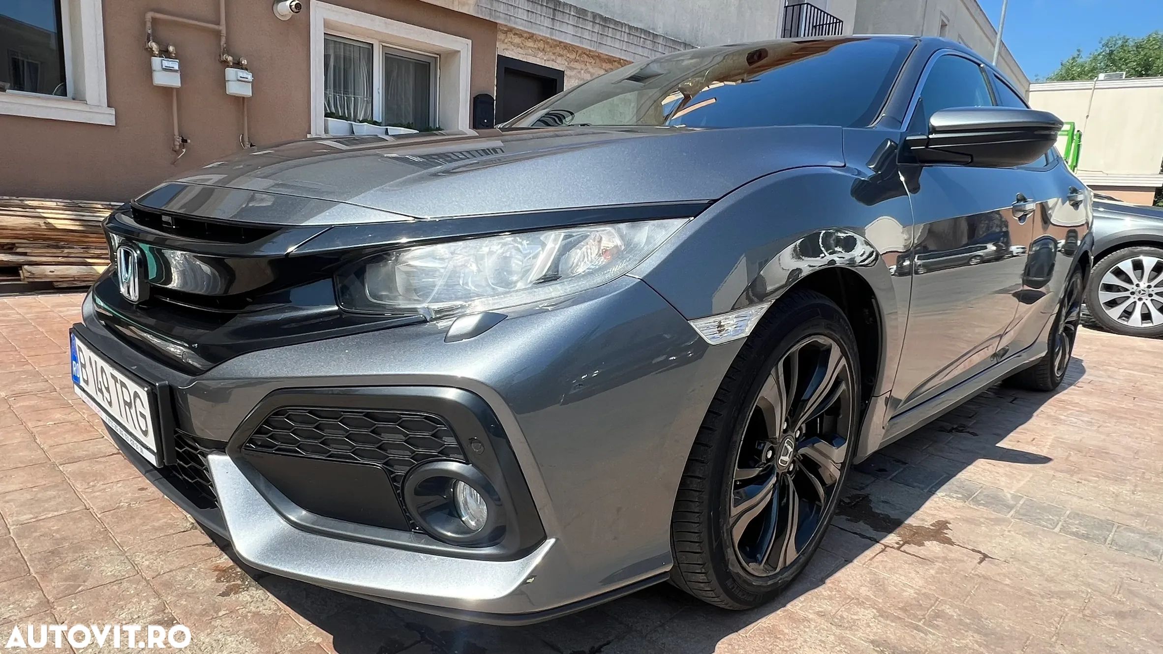 Honda Civic 1.0 VTEC Turbo Elegance - 1
